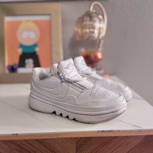 Women’s Nike Air Jordan Size 6 White Sneakers with Zig Zag Detailing